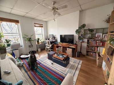 Private Studio-Style Space Main Photo