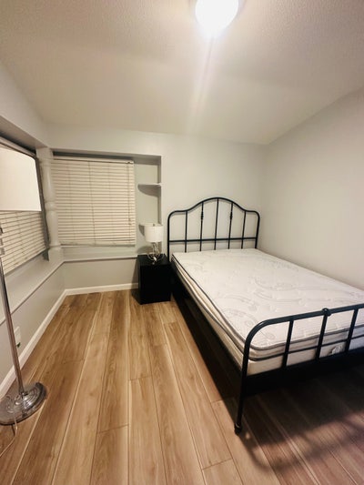 Private room for rent Santa Ana- Garden grove  Main Photo