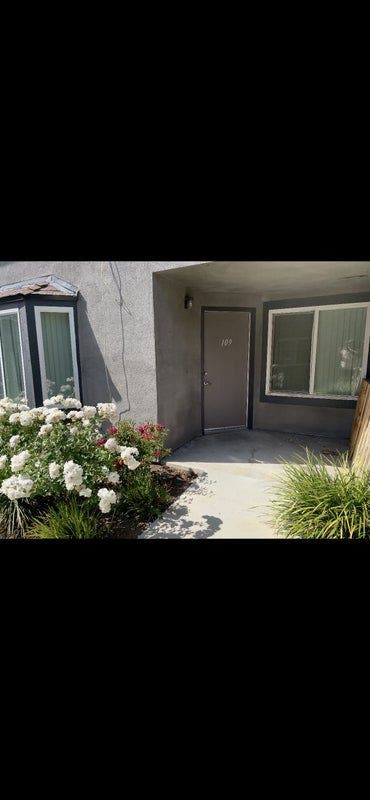 Affordable Room in North Hollywood Main Photo