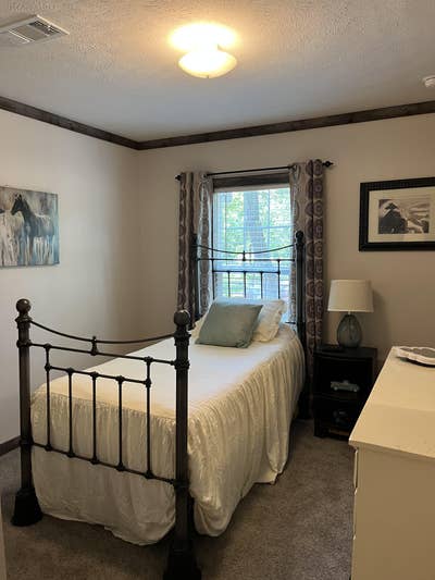 Room For Rent Main Photo