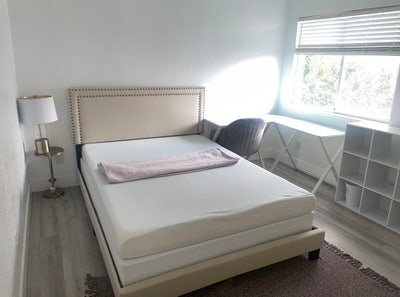 1 Bedroom Available for Rent Main Photo