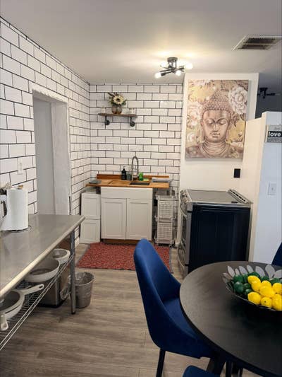 Call me home! West Tampa prime location convenient Main Photo