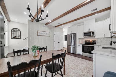 🪷 NEW Listing. Don't Miss this one in Homestead A Main Photo