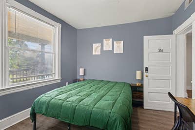  Furnished Rooms  Forest Park  Utilities Included  Main Photo