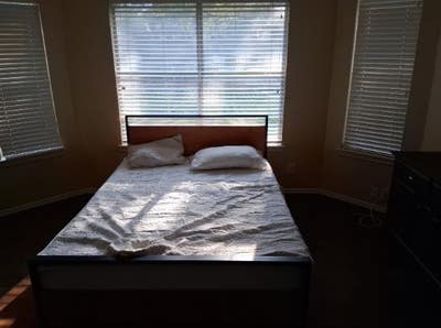 Comfy Affordable Room For Rent Main Photo