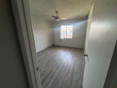 Room for Rent Main Photo