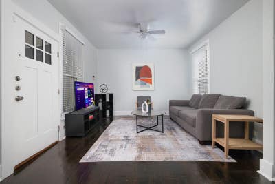 Downtown 1BR Loft_Steps to Riverwalk | 30+ Night S Main Photo
