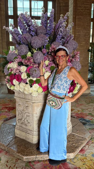 Happy, active senior, looking for a room share. Main Photo