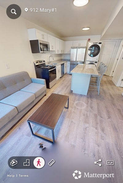 Subleasing 1 room (one bath) Main Photo