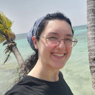 Female Graduate Student Seeking a Room Main Photo
