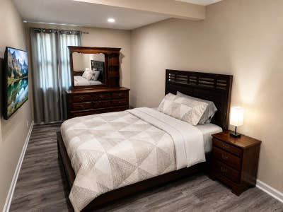  Fully Furnished Central Park  Heights   🛏️ Rooms Main Photo