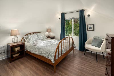 Furnished treetop suite in co_living house | Secl Main Photo