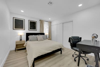 Furnished Private Room in Newly Renovated Home wi Main Photo