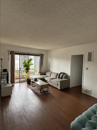 Room for Rent Westside  Main Photo