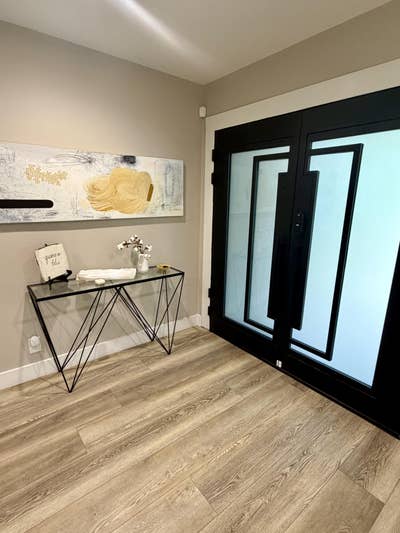 2/2 custom remodeled house Main Photo
