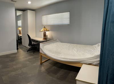 PRIVATE FURNISHED ROOM AVAILABLE AUGUST 15 – MONRO Main Photo