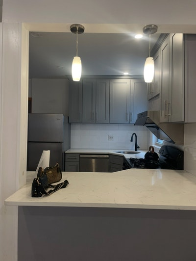 Room Available in Rego Park! Main Photo