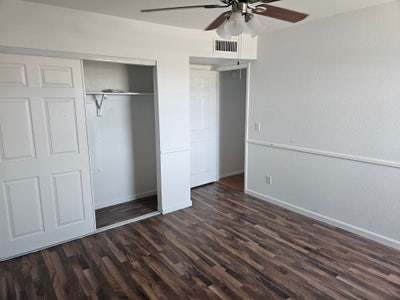 1 bed 67th and cactus  Main Photo