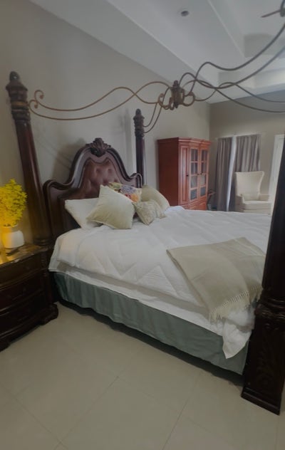 Cozy rooms available in this home. Bills included  Main Photo
