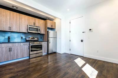 Looking for 2 roommates for my 3BR / 1.5BA Aug 1st Main Photo