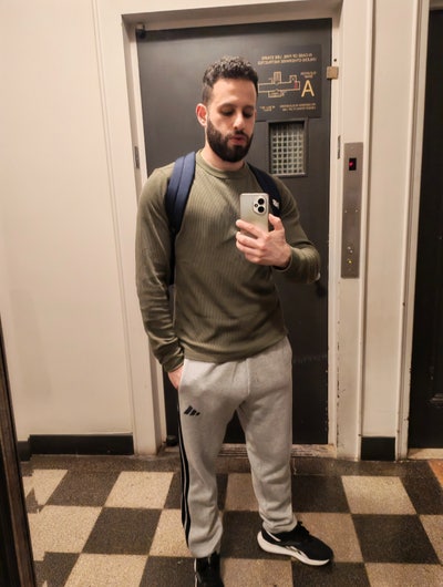 Seeking a Room or Private Studio  Main Photo
