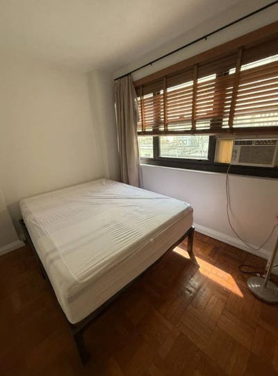 Clean & Modern Room for Rent Main Photo