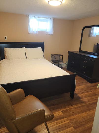 Furnished Room  Main Photo