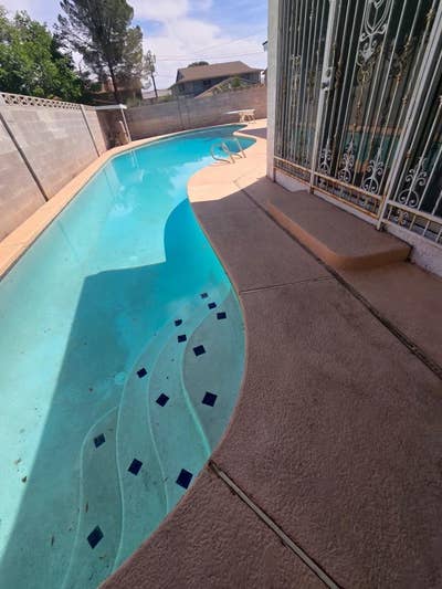 UNLV Students Welcome! Pool Home • Parking • Bus S Main Photo