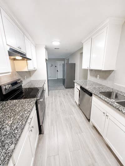 ⭐ Professionally Managed SW Houston Rooms |  Smart Main Photo