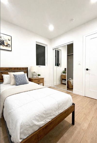 Co_living Apartment in Mid_City Main Photo