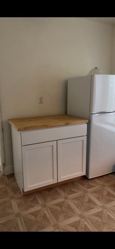 2 rooms w private bath and kitchenette  Main Photo