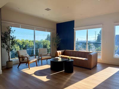 Fully Furnished Private Suites | Newly Renovated Main Photo