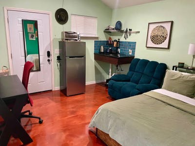 Private Tiny House 8 minutes from Downtown Dallas Main Photo