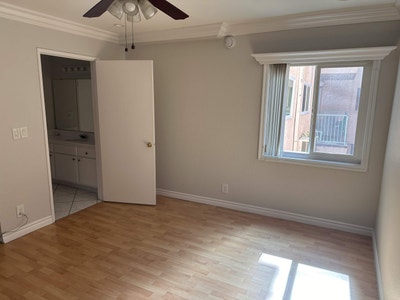 Lovely vintage 2-bdrm in Los Feliz/Hollywood Hills Main Photo