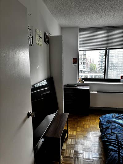 Room for rent in Newport, Jersey City- Lease Renew Main Photo