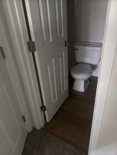 Room available  Main Photo