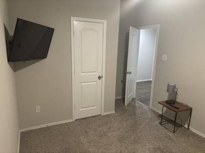 One bedroom in New Caney/Porter Main Photo