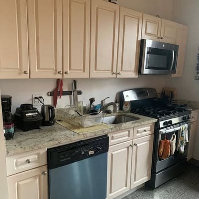 Large Room in 3 Bed 1 Bath Apartment  Main Photo