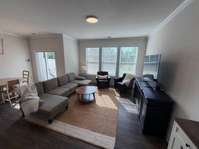 Roomy accom in Lake Wylie Main Photo