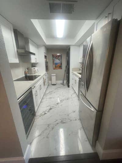 Beautifully Remodeled Luxury Condo Main Photo