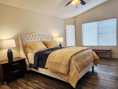 Executive Furnished Suite in Quiet Home Main Photo