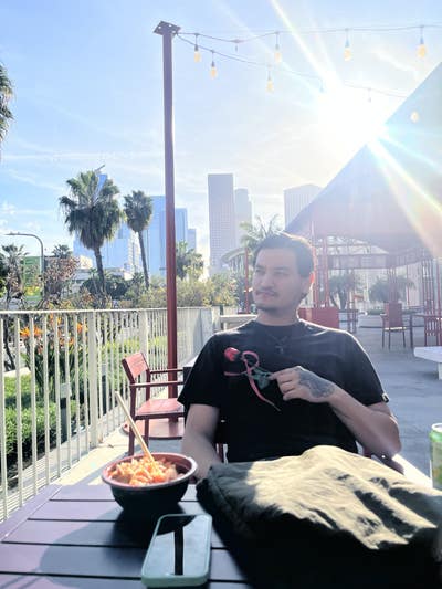 Room wanted in Los Angeles Main Photo