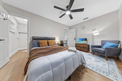 🚀 2026 Reno — Near Kscspacex — 4 Baths 🅿️ 7+ Par Main Photo