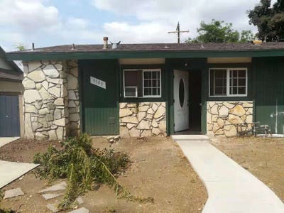 Single Family House Main Photo