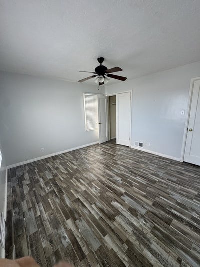 2 Rooms for Rent Main Photo