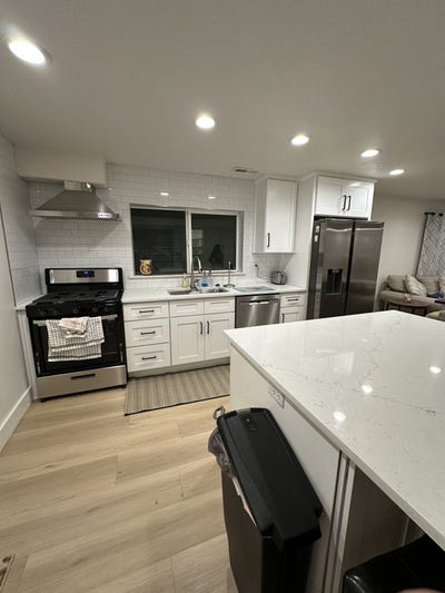 Private Basement Apartment PetFriendly Main Photo