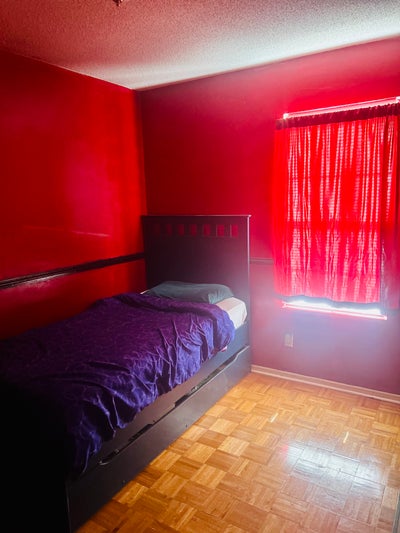Comfortable living. kids friendly. Main Photo