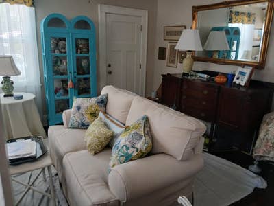 1 lfurnished 1 bed with bath Main Photo