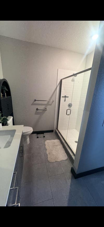 Looking for Roomate in Tampa  Main Photo