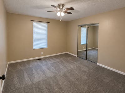 Cozy 1 BR BA Room in Sandy | Available 6 | $mo |  Main Photo